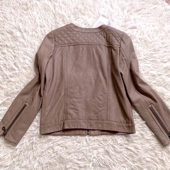 ✨Burberry Lamb Leather Jacket✨ Size XS - Picture 4 of 10